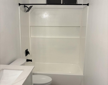 3903 S Juniper Street - Photo Thumbnail 1