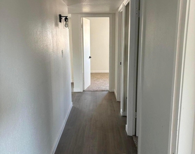 3903 S Juniper Street - Photo Thumbnail 7
