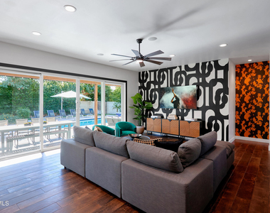 3229 E Campbell Avenue - Photo Thumbnail 12
