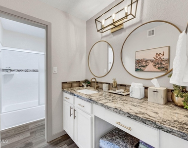 8787 E Mountain View Road - Photo Thumbnail 26
