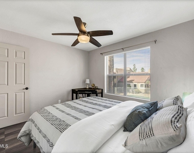 8787 E Mountain View Road - Photo Thumbnail 41