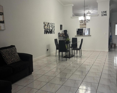 633 Sea Pine Way - Photo Thumbnail 30