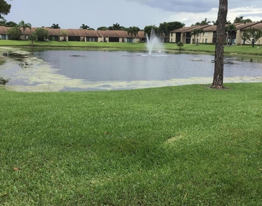 633 Sea Pine Way - Photo Thumbnail 16