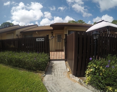 633 Sea Pine Way - Photo Thumbnail 9