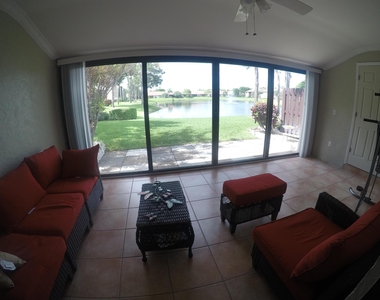 633 Sea Pine Way - Photo Thumbnail 11
