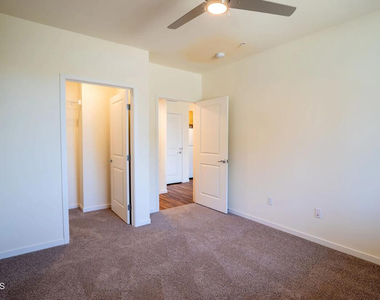 2050 W Southern Avenue - Photo Thumbnail 3
