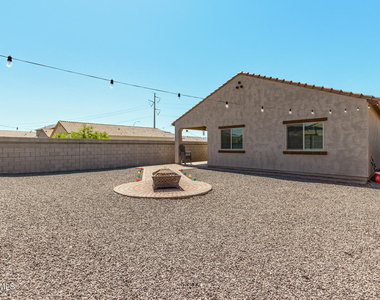 11204 W Mobile Lane - Photo Thumbnail 33