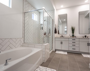 8543 W Palo Verde Drive - Photo Thumbnail 28