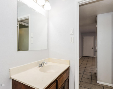 553 W Rio Salado Parkway - Photo Thumbnail 11