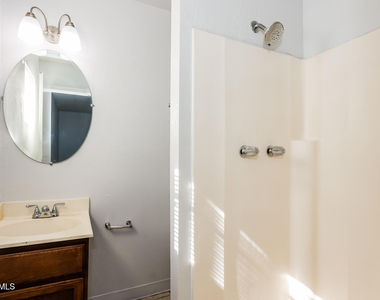 553 W Rio Salado Parkway - Photo Thumbnail 9