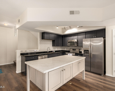 240 W Juniper Avenue - Photo Thumbnail 9