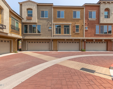 240 W Juniper Avenue - Photo Thumbnail 35