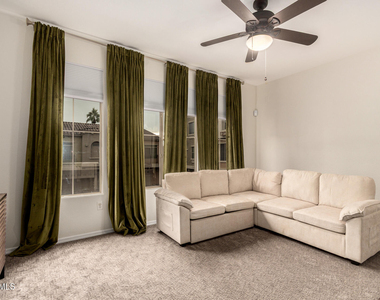 240 W Juniper Avenue - Photo Thumbnail 12