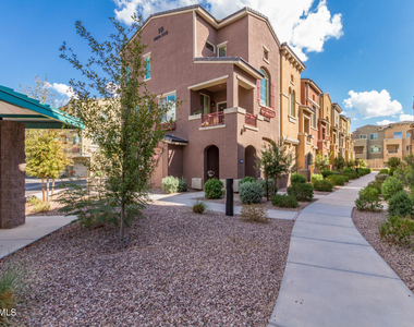 240 W Juniper Avenue - Photo Thumbnail 33
