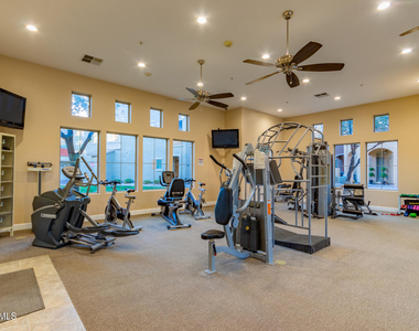 240 W Juniper Avenue - Photo Thumbnail 3