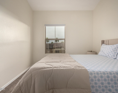 240 W Juniper Avenue - Photo Thumbnail 24