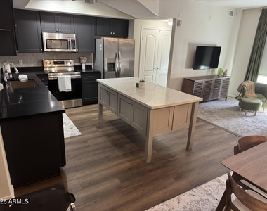 240 W Juniper Avenue - Photo Thumbnail 8