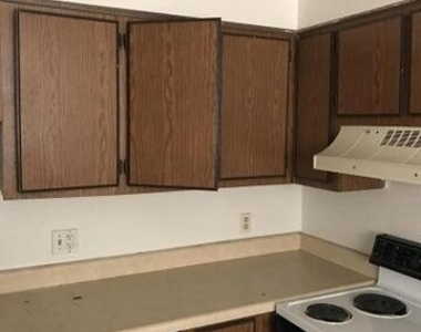 2807 E Monte Cristo Avenue - Photo Thumbnail 4