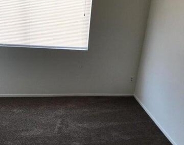 2807 E Monte Cristo Avenue - Photo Thumbnail 1