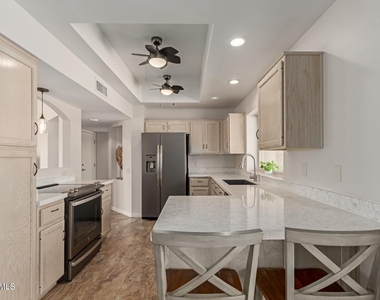 21601 N 147th Drive - Photo Thumbnail 14