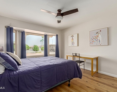 21601 N 147th Drive - Photo Thumbnail 12