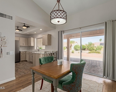 21601 N 147th Drive - Photo Thumbnail 4