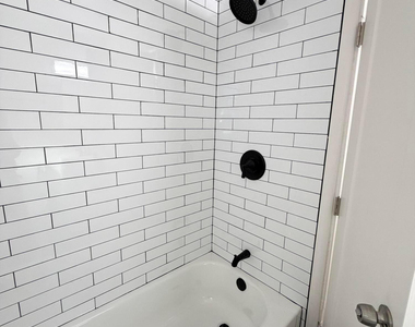 829 N 4th Avenue - Photo Thumbnail 7