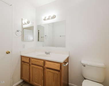 3313 W Harmont Drive - Photo Thumbnail 13