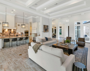 5413 E Juniper Canyon Drive - Photo Thumbnail 4