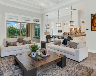 5413 E Juniper Canyon Drive - Photo Thumbnail 6