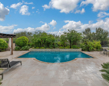 5413 E Juniper Canyon Drive - Photo Thumbnail 24