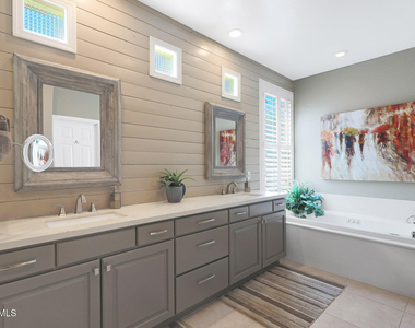 1740 W Bartlett Way - Photo Thumbnail 15