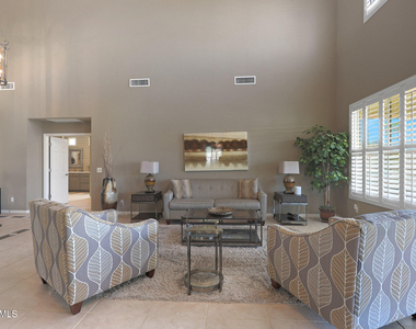1740 W Bartlett Way - Photo Thumbnail 6