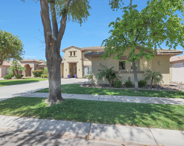 1740 W Bartlett Way - Photo Thumbnail 1