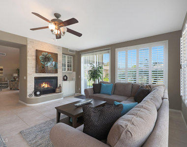 1740 W Bartlett Way - Photo Thumbnail 9