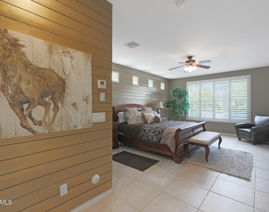 1740 W Bartlett Way - Photo Thumbnail 17