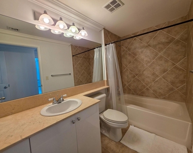 806 E Windward Way - Photo Thumbnail 28
