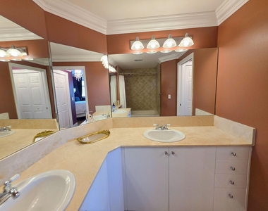 806 E Windward Way - Photo Thumbnail 17