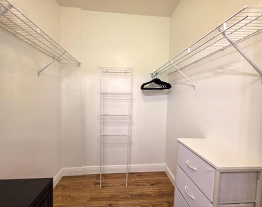 806 E Windward Way - Photo Thumbnail 19