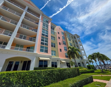 806 E Windward Way - Photo Thumbnail 40