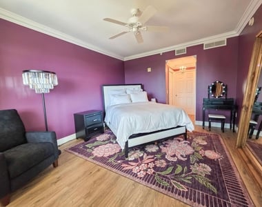 806 E Windward Way - Photo Thumbnail 12