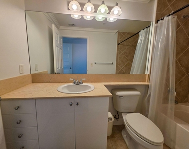 806 E Windward Way - Photo Thumbnail 29