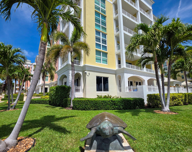 806 E Windward Way - Photo Thumbnail 39