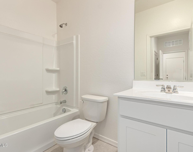47662 W Mellen Lane - Photo Thumbnail 11
