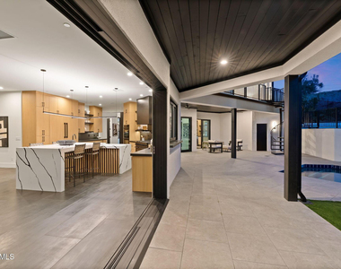 3135 E Palo Verde Drive - Photo Thumbnail 40