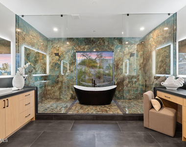 3135 E Palo Verde Drive - Photo Thumbnail 28