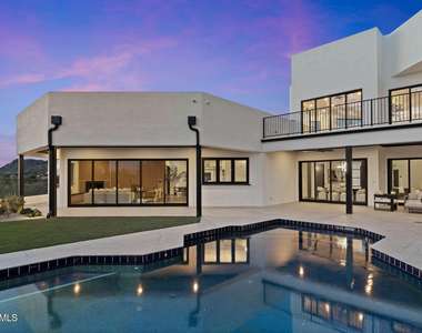 3135 E Palo Verde Drive - Photo Thumbnail 36