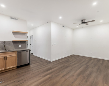 12005 N Panorama Drive - Photo Thumbnail 4