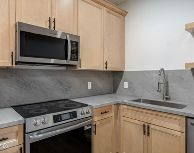 12005 N Panorama Drive - Photo Thumbnail 3
