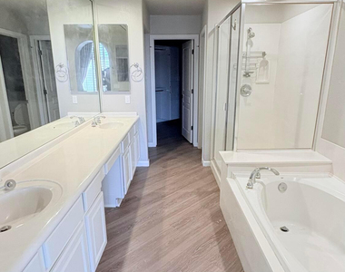20802 N Grayhawk Drive - Photo Thumbnail 6